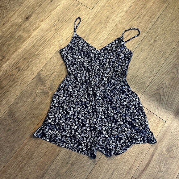 Gilli Pants - GILLI floral romper, size small